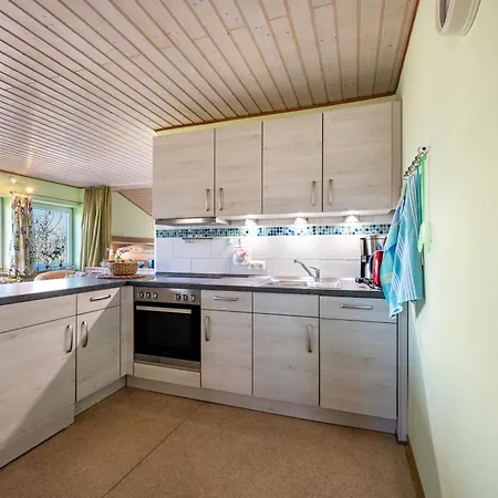 Apartment Fluss Aufwaerts *