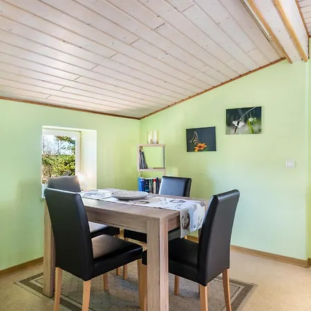 Apartment Fluss Aufwärts *